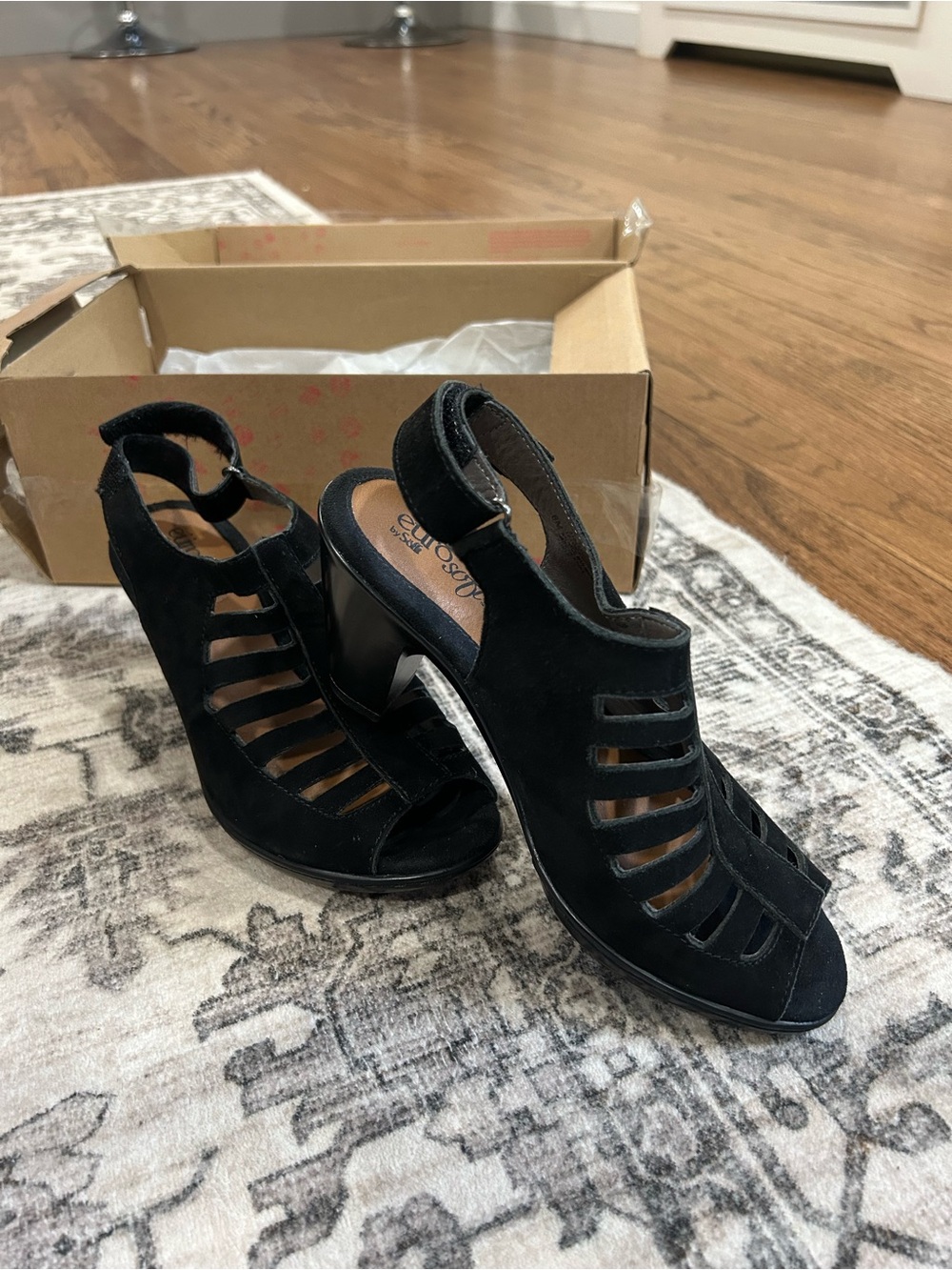 Euros oft Suede comfortable Women's Dress Heels size 6